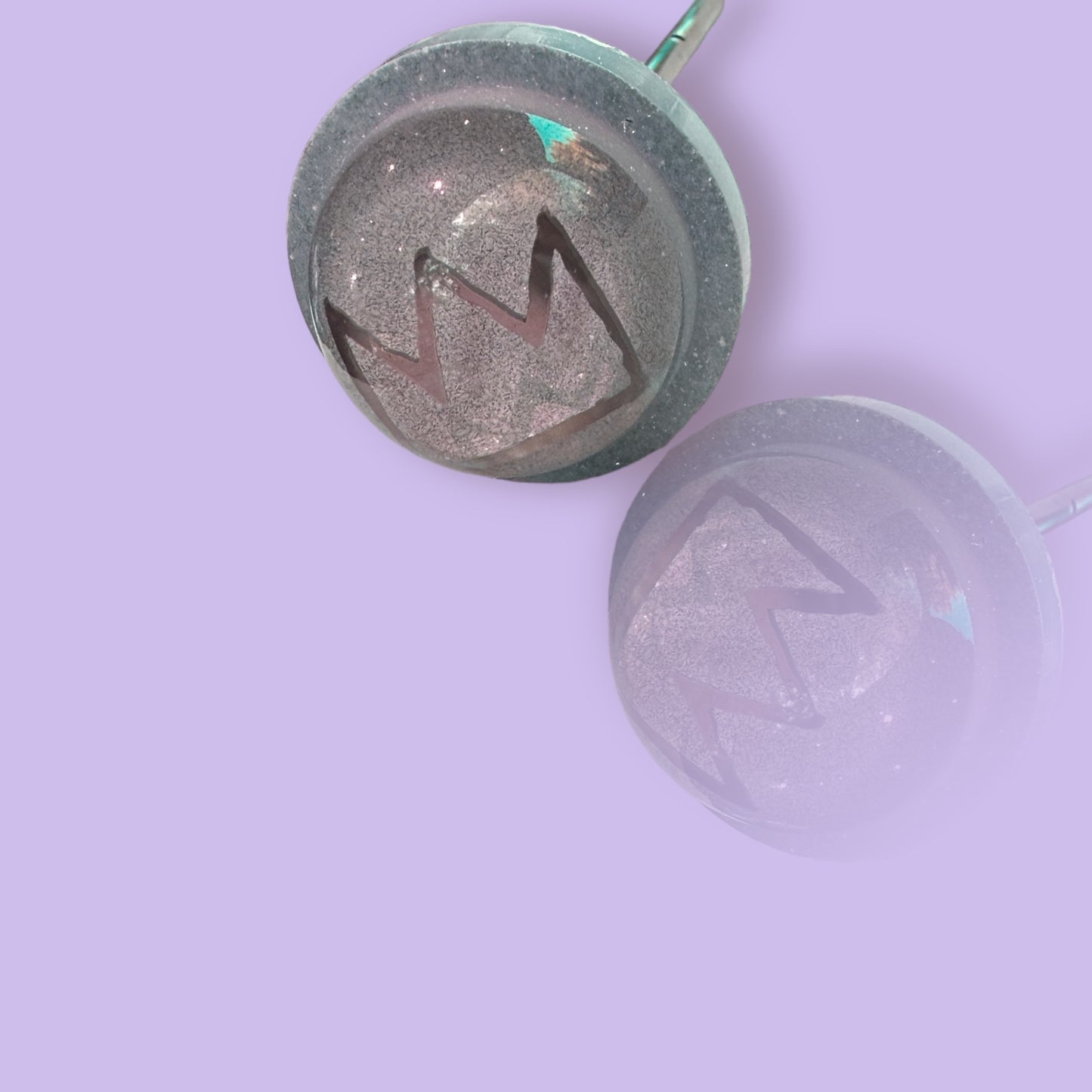 Very pery crown lollipop