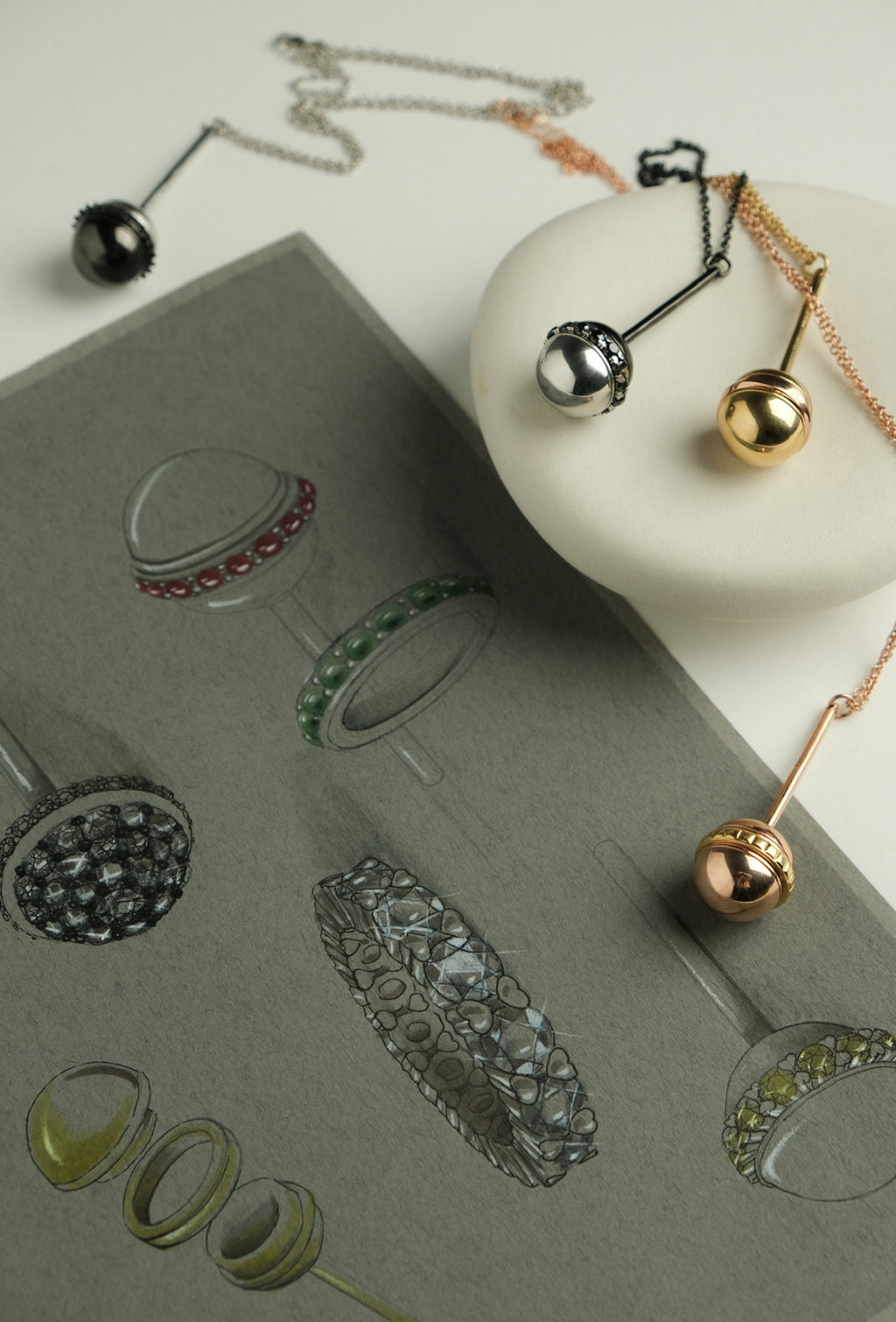 Fashion Lollie - Golden Crown