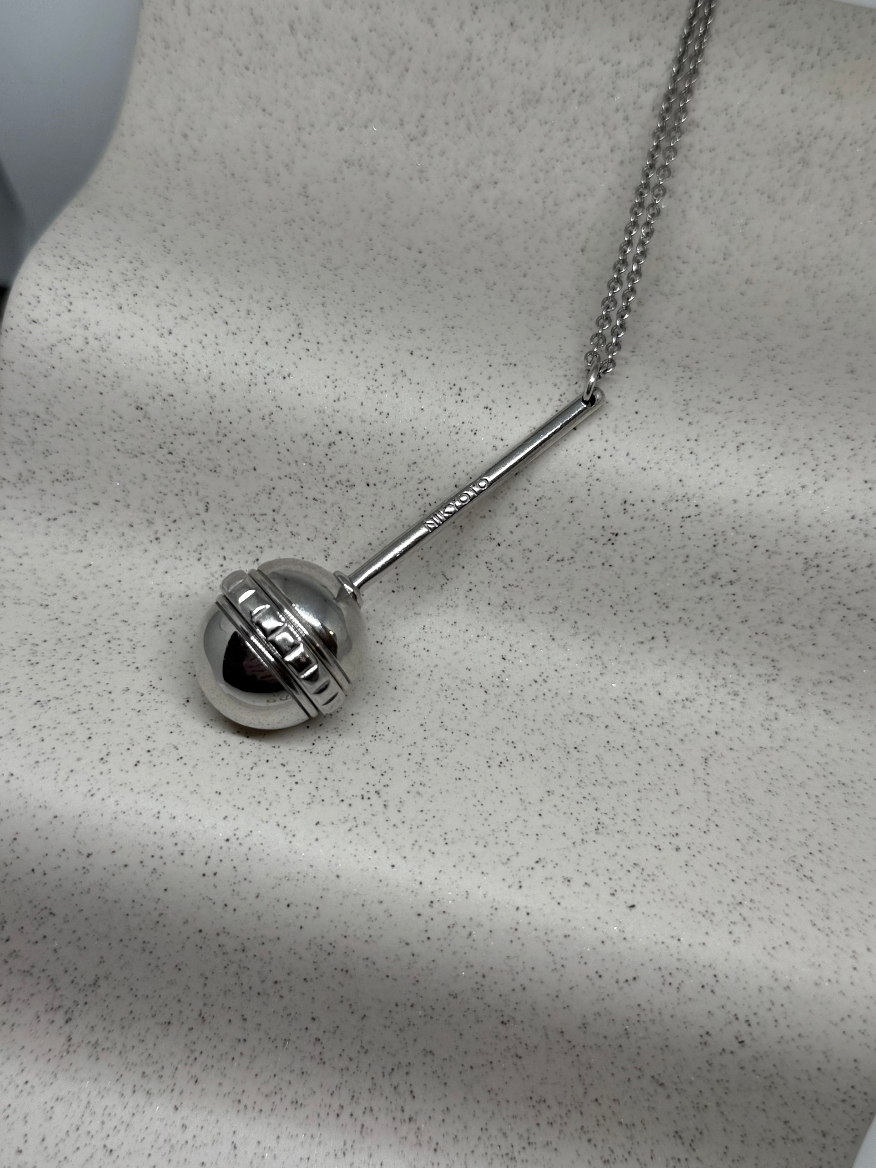 Fashion Lollie- White Crown