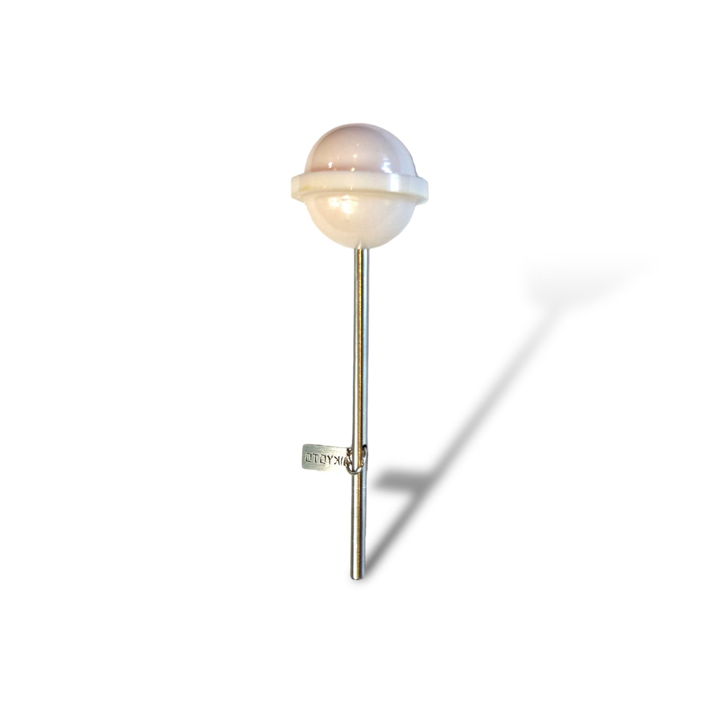 Pearl vanilla lollipop